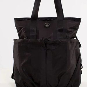 Lululemon Flow and Go Tote